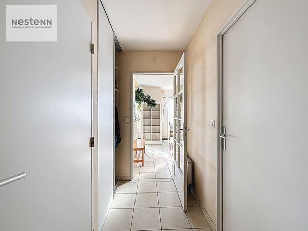 Appartement - 3 pièces - 62 m² - KERFEUNTEUN - garage et stationnement privatifs