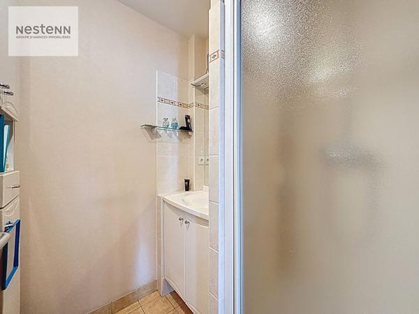 Appartement - 3 pièces - 62 m² - KERFEUNTEUN - garage et stationnement privatifs