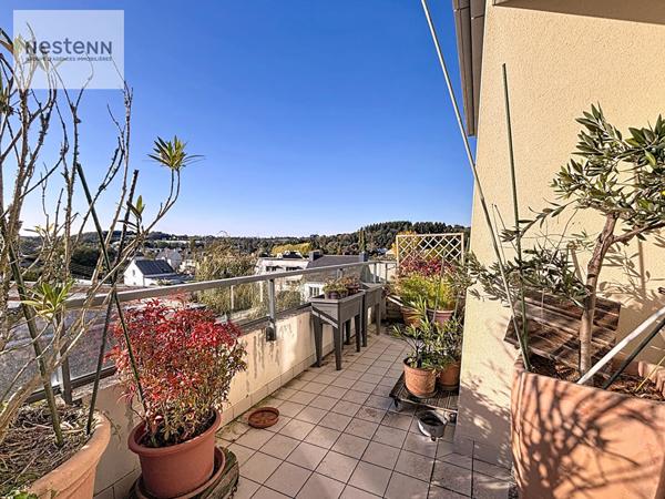 Appartement - 3 pièces - 62 m² - KERFEUNTEUN - garage et stationnement privatifs