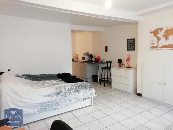 Appartement à louer 1 pièce 28m² Clermont-Ferrand (63000)