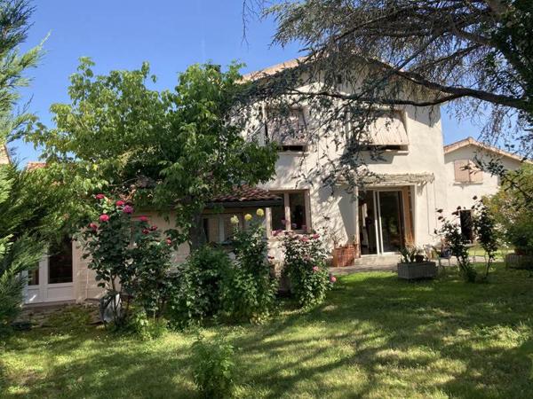 Maison à vendre 299 000 € La Tour-du-Crieu 4 p 149 m² DPE E