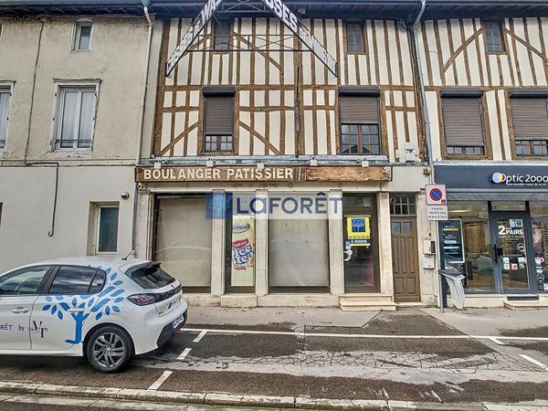 Achat immeuble Wassy - 6 pièce(s) - 326 m² - 66 000 €