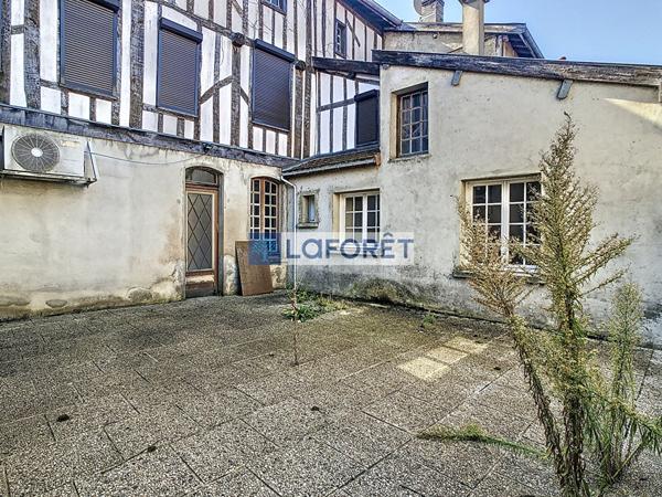 Achat immeuble Wassy - 6 pièce(s) - 326 m² - 66 000 €