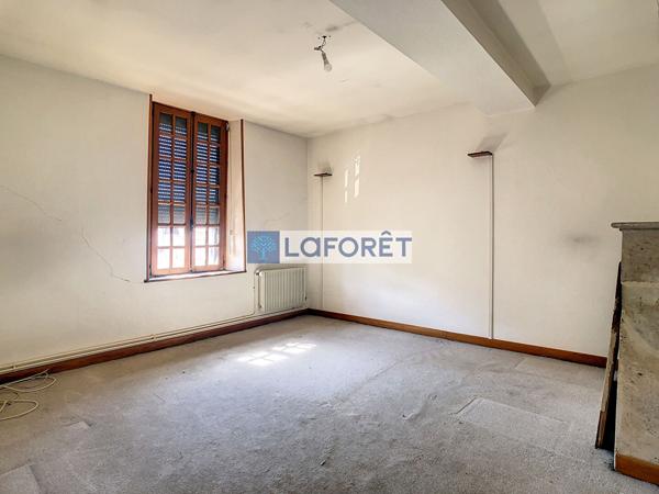 Achat immeuble Wassy - 6 pièce(s) - 326 m² - 66 000 €