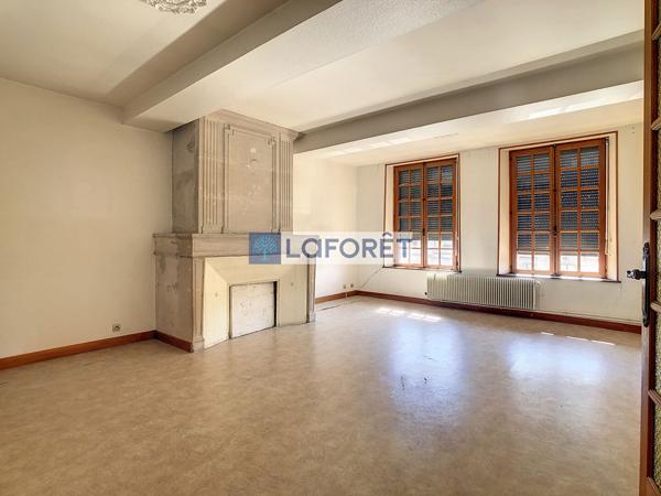 Achat immeuble Wassy - 6 pièce(s) - 326 m² - 66 000 €