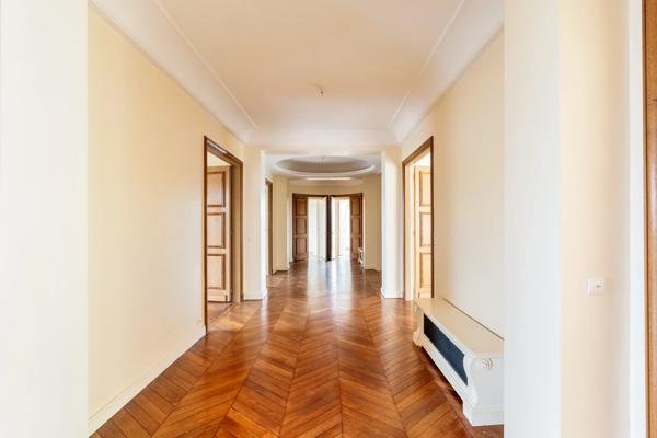 Appartement Paris 8 e - PARC MONCEAU