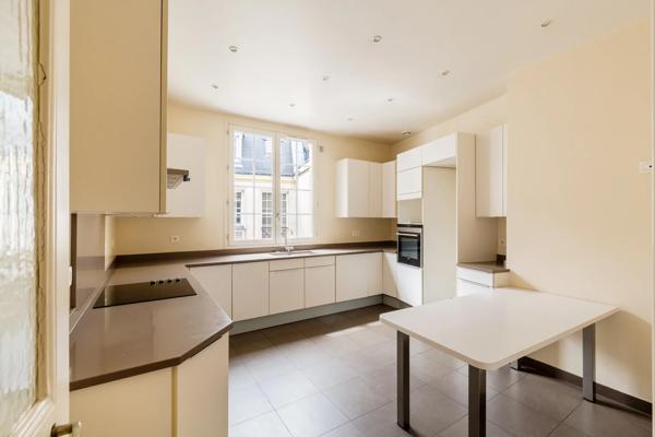 Appartement Paris 8 e - PARC MONCEAU