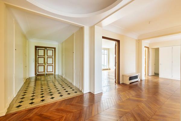 Appartement Paris 8 e - PARC MONCEAU