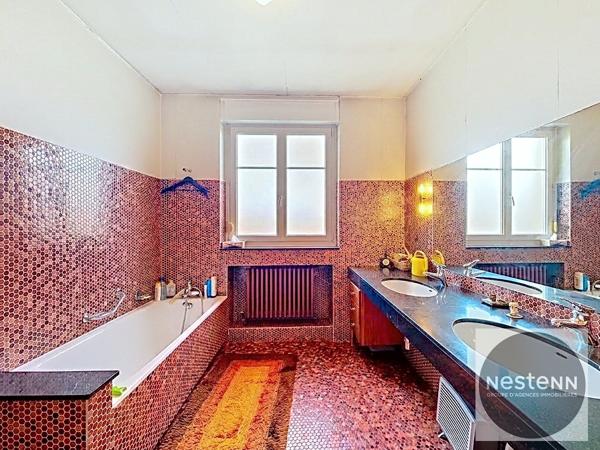 NANCY - RARE DEMEURE ART DÉCO - 244 M² - 11 PIÈCES - 2 GARAGES