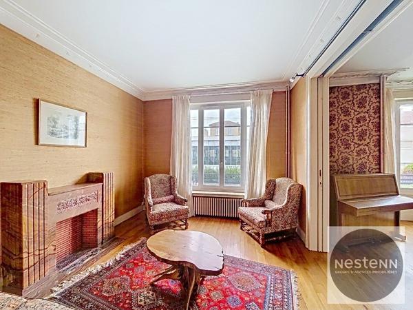 NANCY - RARE DEMEURE ART DÉCO - 244 M² - 11 PIÈCES - 2 GARAGES