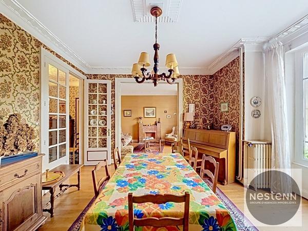 NANCY - RARE DEMEURE ART DÉCO - 244 M² - 11 PIÈCES - 2 GARAGES