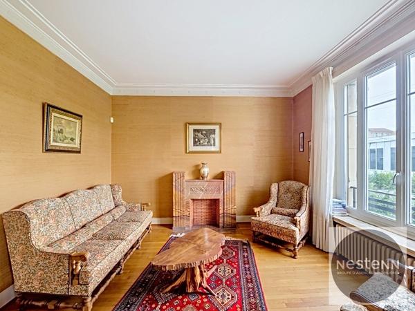 NANCY - RARE DEMEURE ART DÉCO - 244 M² - 11 PIÈCES - 2 GARAGES