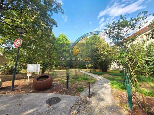 Vente                                                      Appartement
                        
                     2 pièces                      24 m2                     à Villiers-le-Bel