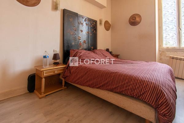 Achat immeuble Saintes - 9 pièce(s) - 162 m² - 386 000 €