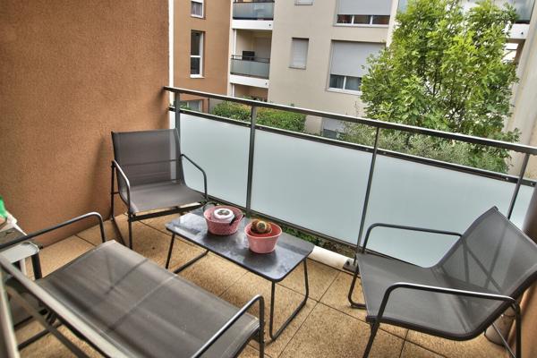 Appartement Lozanne 3 pièce(s) 64.18 m2 avec garage  individuel fermé