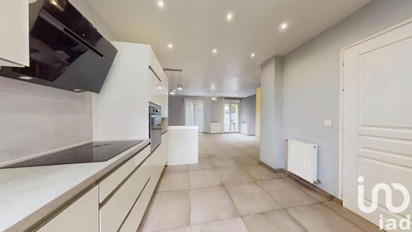 Maison à vendre 4 pièces 78 m² Montereau-Fault-Yonne