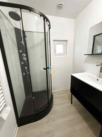 Bourges (18000) Charmante maison t2 avec terrasse et place de parking