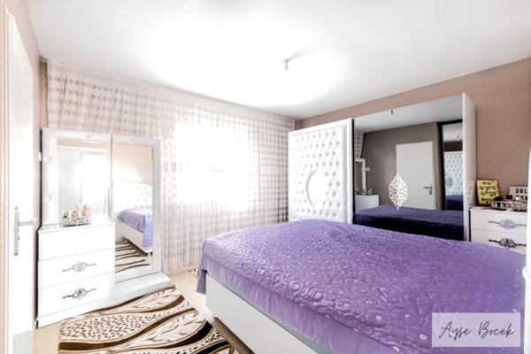 Roussillon (38150) Grande maison composée de 2 logements !