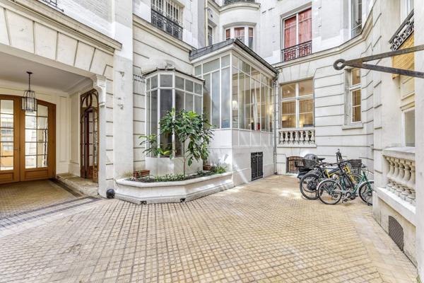 Bureaux de prestige – Paris 16ᵉ 2 700 000 €