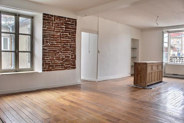 Spécial Investisseurs - Immeuble à rénover en plein coeur de Verdun