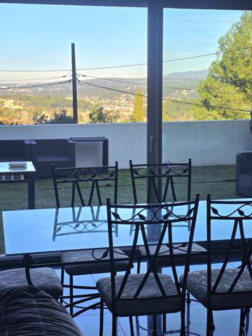 Aubagne (13400) Maison Contemporaine 190m2 sur 2000m2 vue degagée