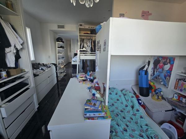 Aubagne (13400) Maison Contemporaine 190m2 sur 2000m2 vue degagée