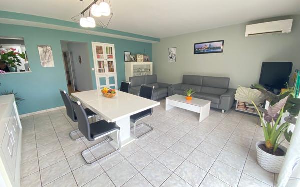 Maison à vendre    5 pièces •  Saint-Caprais-de-Bordeaux