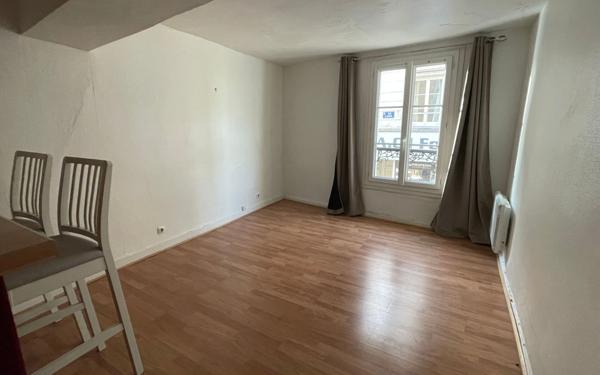 Appartement à vendre    1 pièce • 28,56 m2 Pontoise