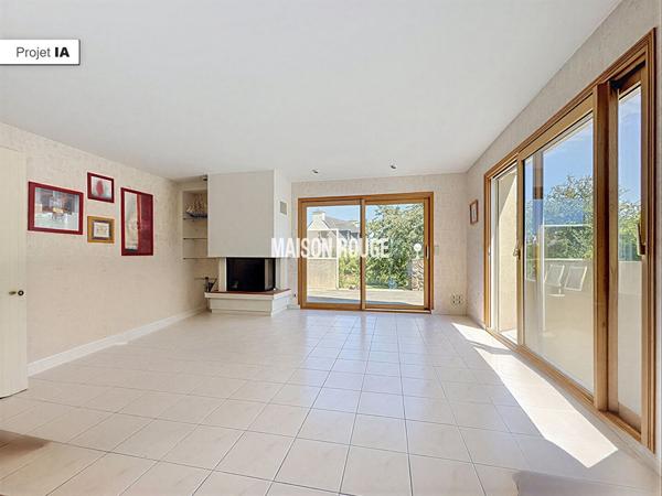 Maison en pierre rénovée avec gîte indépendant à vendre à Binic dans un environnement calme proche du centre