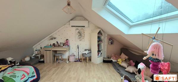 Consommation énergértique trés basse - 4 à 5 chambres - Sous-sol total