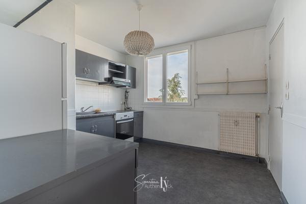 Appartement
         3 pièces
        - 88 m² Exclusivité 173 600 € *