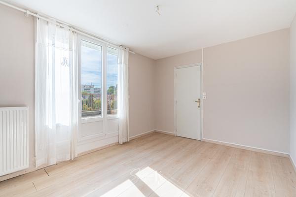Appartement
         3 pièces
        - 88 m² Exclusivité 173 600 € *