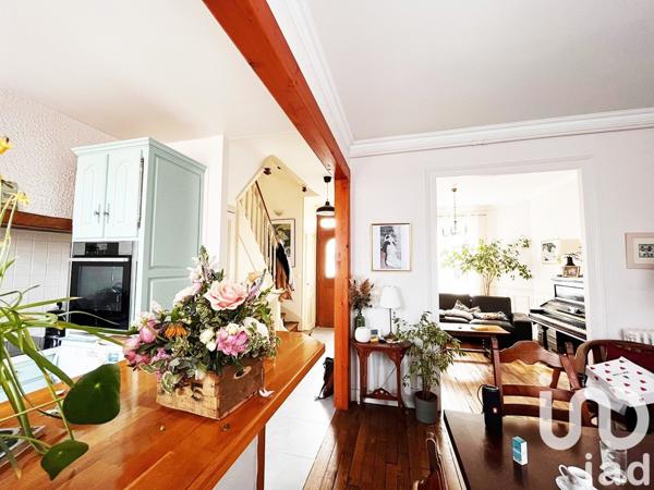 Maison traditionnelle 7 pièces de 103 m² à Argenteuil (95100)