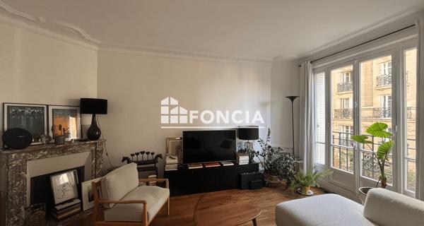 Location Appartement 2 pièces 49.38 m² - Paris 75018