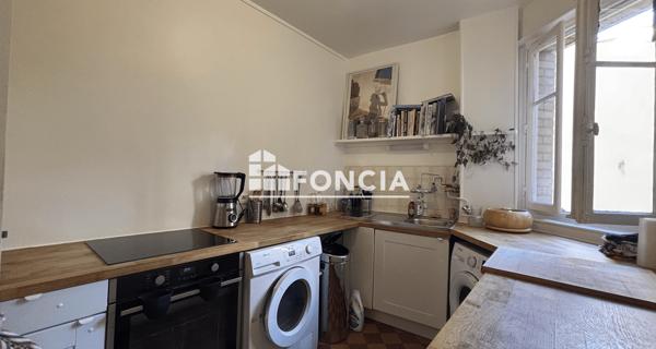 Location Appartement 2 pièces 49.38 m² - Paris 75018