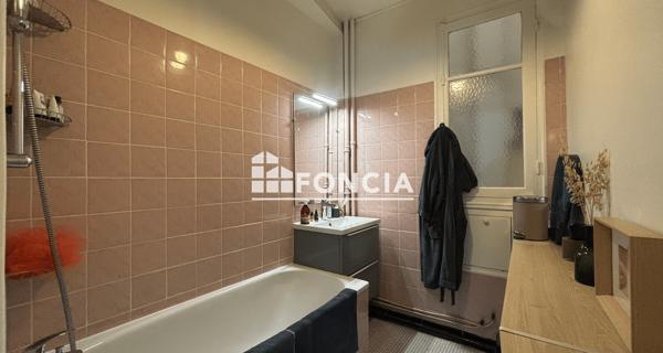 Location Appartement 2 pièces 49.38 m² - Paris 75018