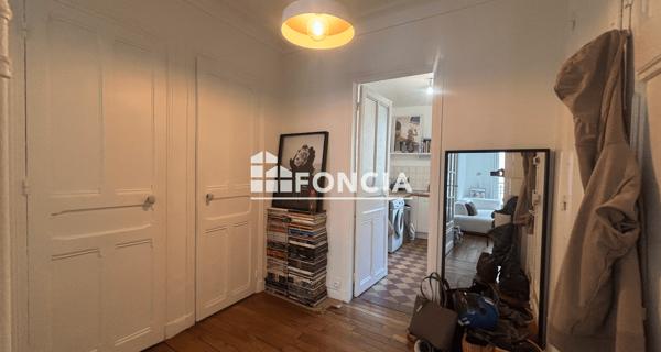 Location Appartement 2 pièces 49.38 m² - Paris 75018