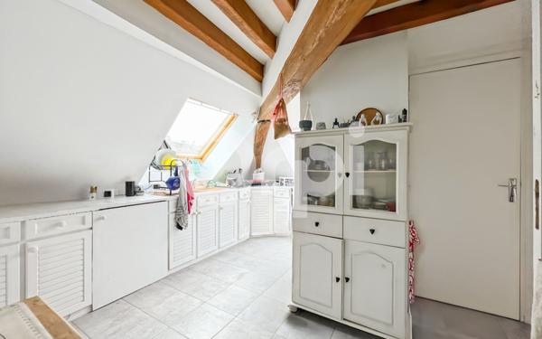 Immeuble à vendre    7 pièces • 121 m2 Évreux