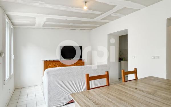 Immeuble à vendre    7 pièces • 121 m2 Évreux