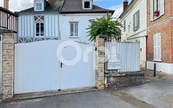 Immeuble à vendre    7 pièces • 121 m2 Évreux