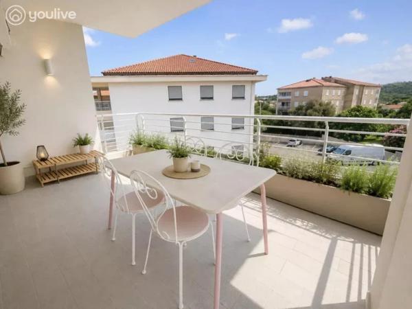 Appartement meublé T2 centre de FOLELLI
