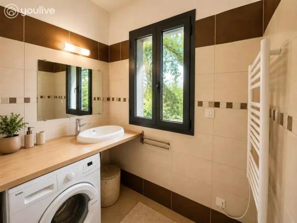 Appartement meublé T2 centre de FOLELLI
