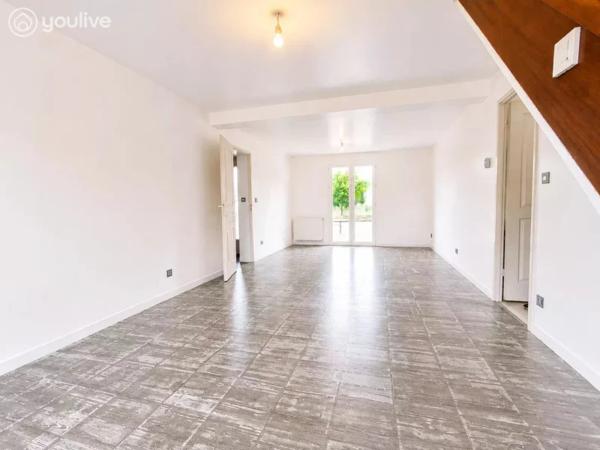 CHALLANS – MAISON RÉNOVÉE, 4 CHAMBRES, JARDIN ET COMMODITÉS À PIED