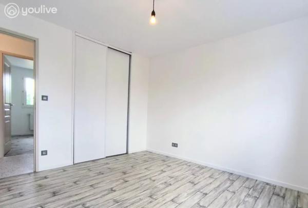 CHALLANS – MAISON RÉNOVÉE, 4 CHAMBRES, JARDIN ET COMMODITÉS À PIED
