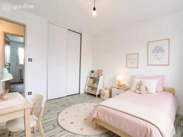 CHALLANS – MAISON RÉNOVÉE, 4 CHAMBRES, JARDIN ET COMMODITÉS À PIED