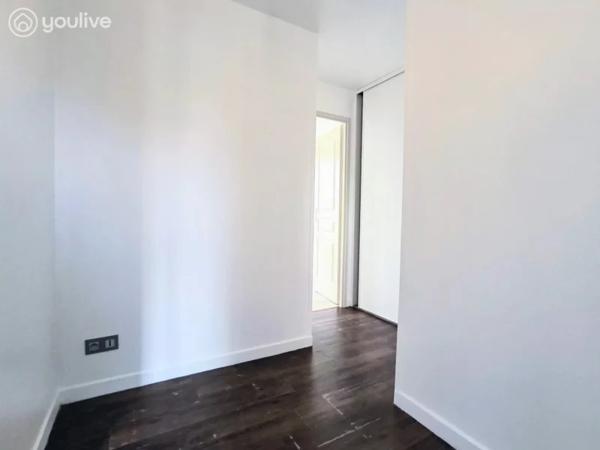 CHALLANS – MAISON RÉNOVÉE, 4 CHAMBRES, JARDIN ET COMMODITÉS À PIED