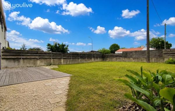 CHALLANS – MAISON RÉNOVÉE, 4 CHAMBRES, JARDIN ET COMMODITÉS À PIED