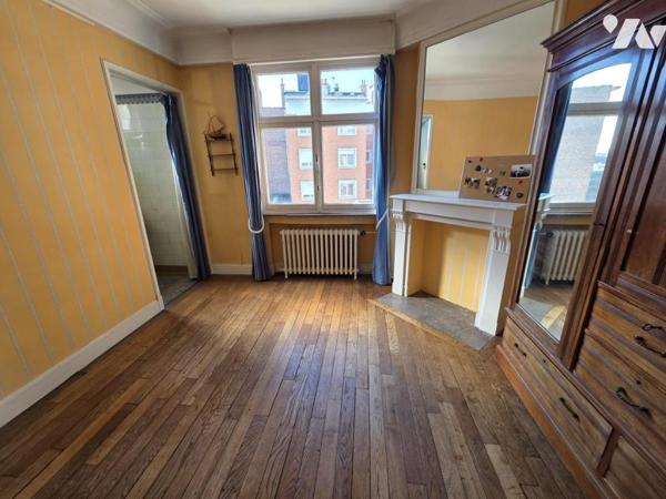 LILLE  MARECHAL LECLERC - APPARTEMENT DE 165 M2 DANS UNE SUPERBE COPROPRIETE GARAGE ET CAVE -  