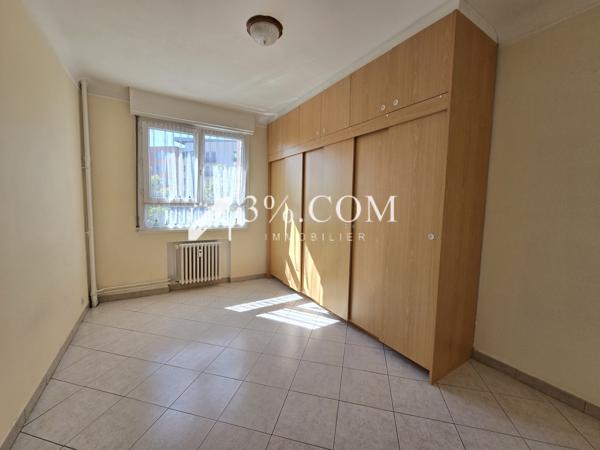 Appartement
                                                                                                                                                                                                                                                                                                                        3 pièce(s)                                                                                                                                                                                                          2 chambre(s)                                                                                                                                                                                                          80.95  m²