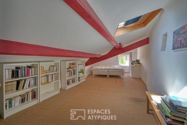 Maison de village à l’esprit bohème, avec piscine